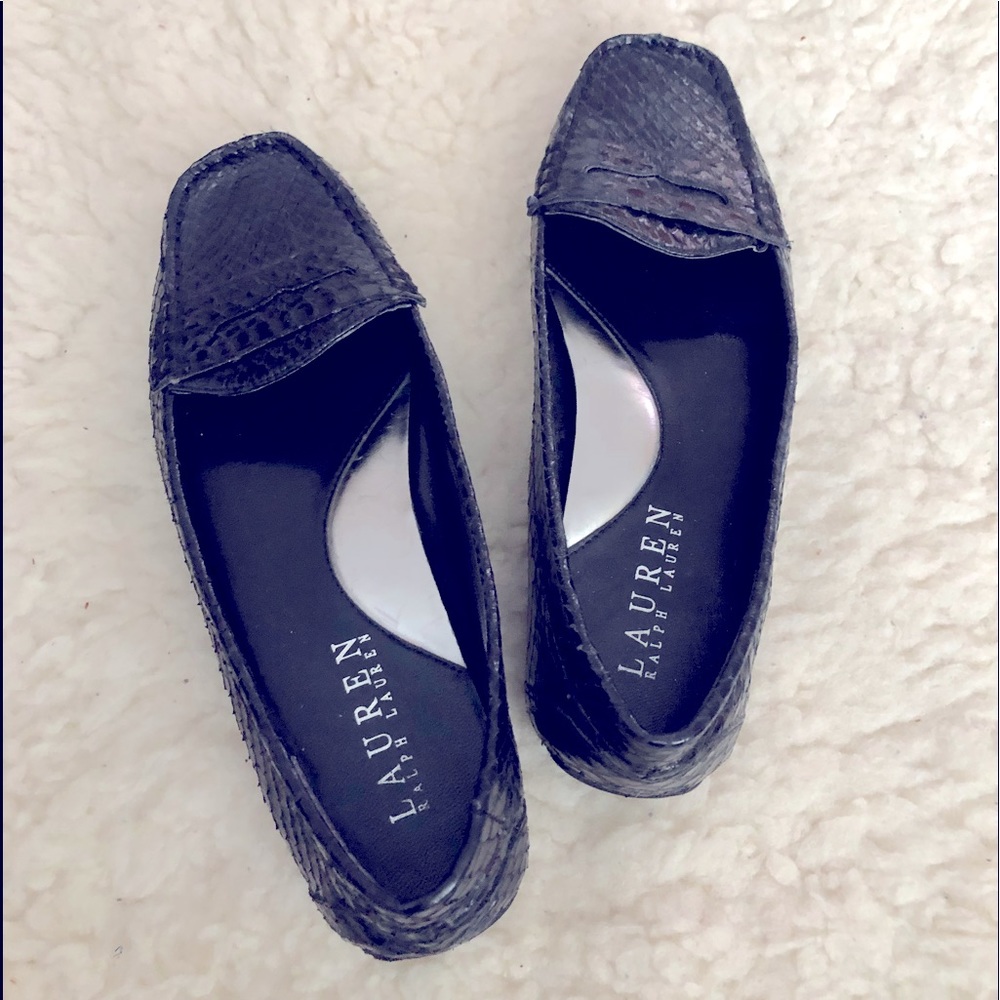 🍹🎉Host Pic ✨Ralph Lauren snakeskin loafers size 5